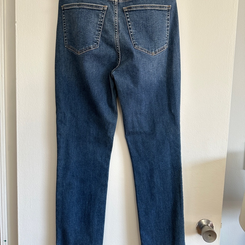 GAP Blue Straight Leg Jeans Classic Style - Picture 3 of 8